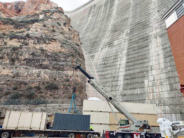 Hogan Corp Services Crane and Rigging Billings Butte Belgrade MT